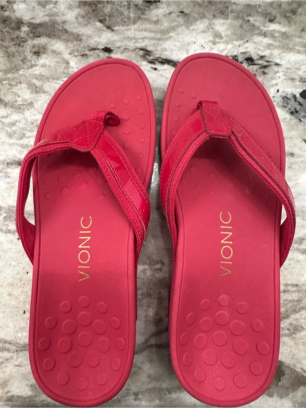 Vionic Women's Bright Pink Thong Sandals